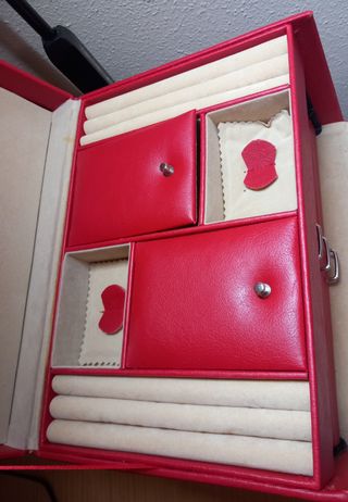 Joyero Maletín Rojo con Cierre