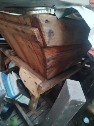 Arado sembradora antiguo