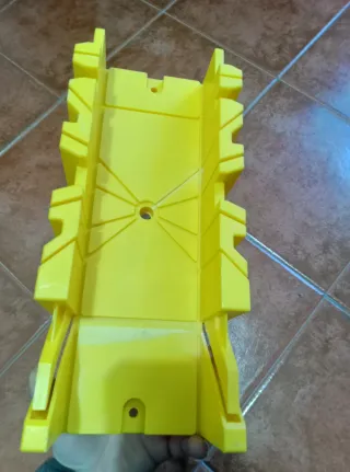 Guía Ingletes Plástico 10.5x30cm