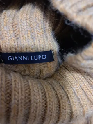 Maglione collo alto Gianni Lupo senape