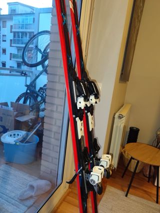 Esquís Gigante Atomic Fijación X12