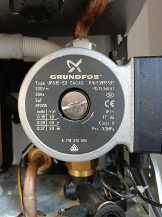 Bomba Grundfos UPS15-50 CACAO