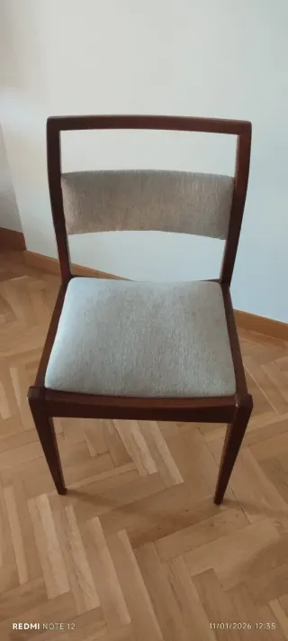 4 Sillas Comedor Tapizadas Madera   4 sillas 80€