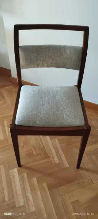 4 Sillas Comedor Tapizadas Madera   4 sillas 80€