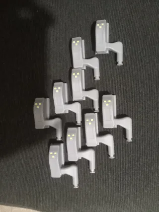 Luci LED per armadio grigie