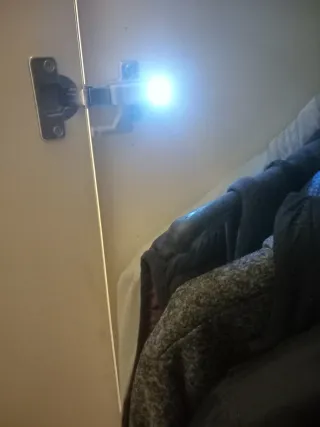 Luci LED per armadio grigie