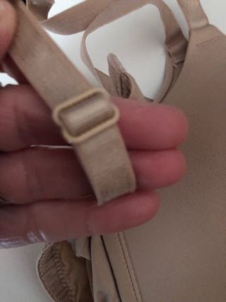 REGALO Lote 2 Sujetadores H&M Beige y Negro