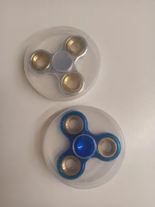 Coppia di spinner nuovi