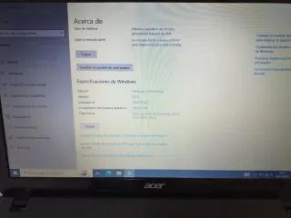 Portátil Acer 15'. 8GB RAM. 222GB D