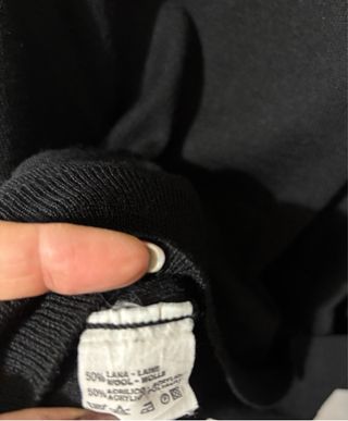 Pullover uomo scollo a V nero