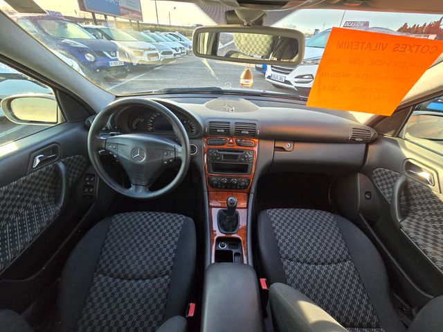 Mercedes-Benz Clase C 2003