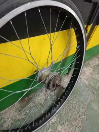 Rueda de contra pedal