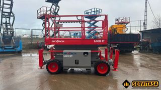 PLATAFORMA ELEVADORA DIÉSEL SKYJACK 12 METROS