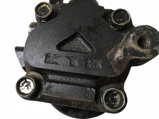 Bomba direccion Mitsubishi Montero L040