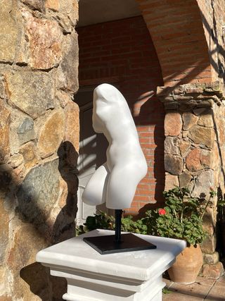Torso de Afrodita - Escultura Femenina de Escayola