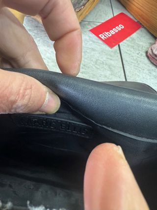 Borsa donna beige con dettagli oro