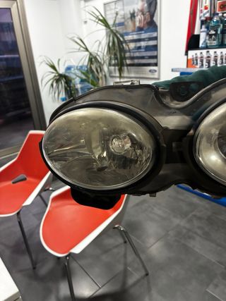 Jaguar X-Type Faro Delantero