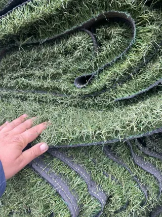 Césped artificial en rollos