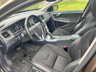 Volvo V60 Cross Country 2016