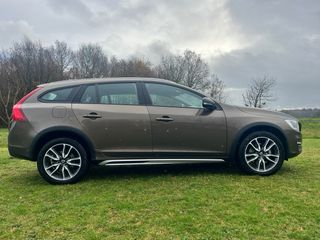 Volvo V60 Cross Country 2016