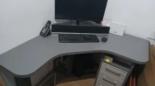 Escritorio esquinero gris