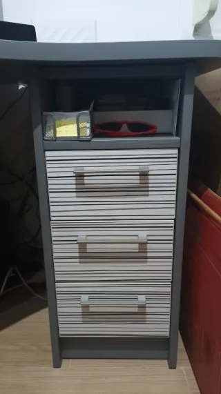 Escritorio esquinero gris