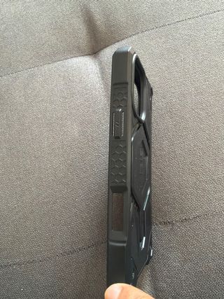 Funda UAG iPhone 16 Pro Max