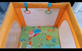 Parque infantil Chicco con gatera