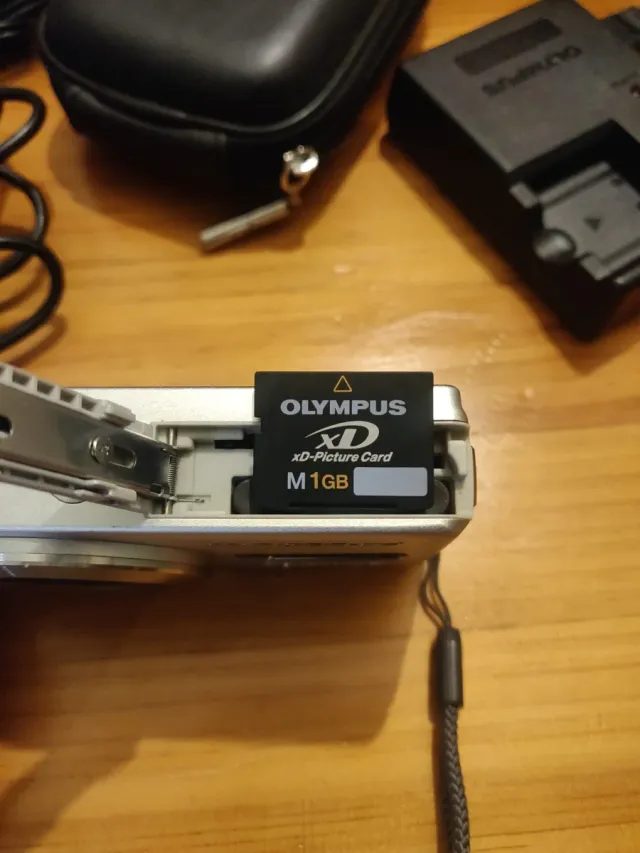 Cámara Olympus Digital Plata