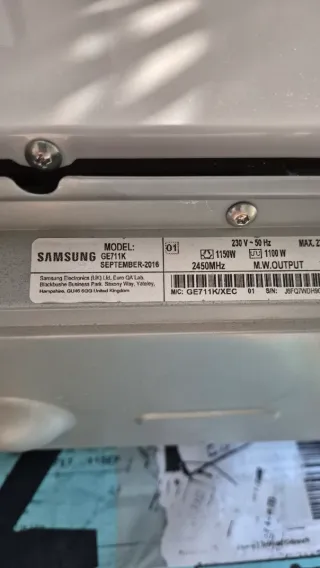 Microondas Samsung Blanco GE711K