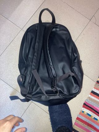 Mochila Zara Negra