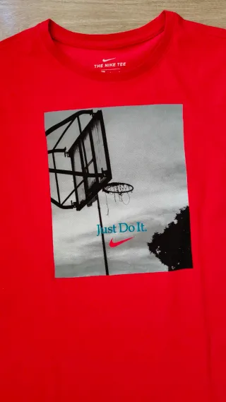 Camiseta Nike Roja Talla L