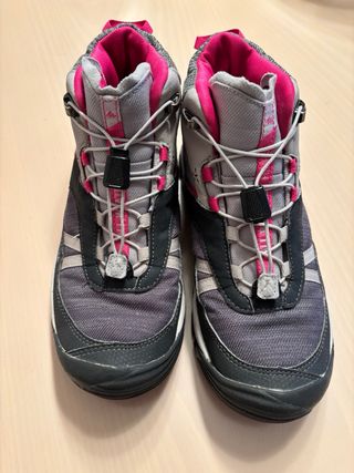 Pantalones t14 y botas de montaña Quechua t36