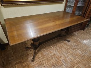 Mesa neoclásica extensible madera