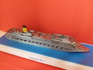 Modellino Costa Pacifica bianco-blu