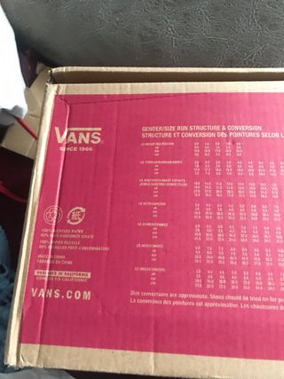 Zapatillas Vans Negras y Blancas Nuevas