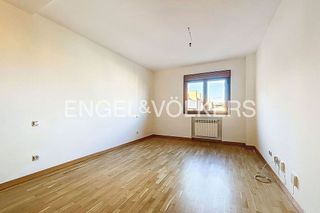 Piso en alquiler en Montecarmelo en Madrid