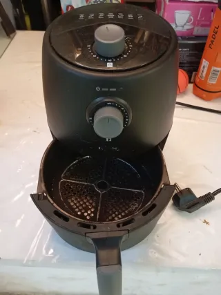 Freidora de aire negra