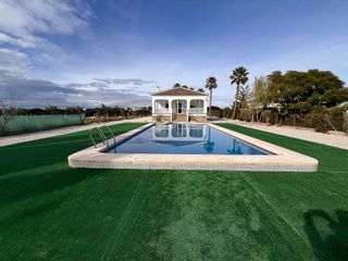 Chalet en venta en Dolores