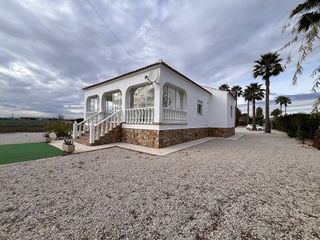 Chalet en venta en Dolores