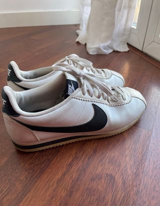 Nike Cortez Blancas y Negras