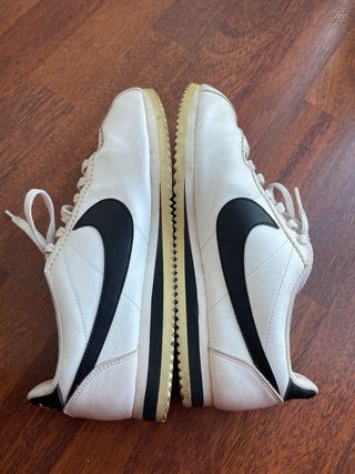 Nike Cortez Blancas y Negras