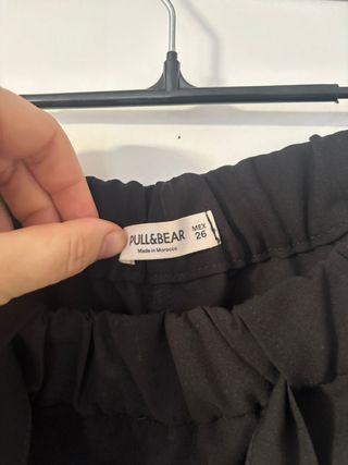 Minifalda PULL AND BEAR  Negra Talla