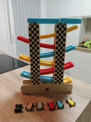 Rampa coches madera bebés