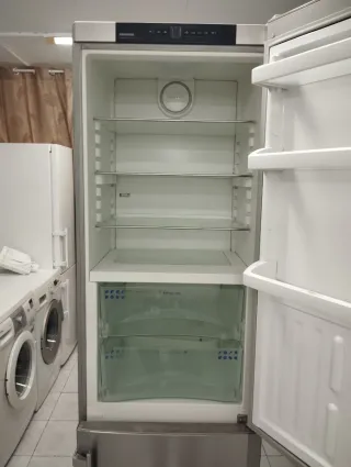 NEVERA MARCA LIEBHERR