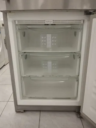 NEVERA MARCA LIEBHERR