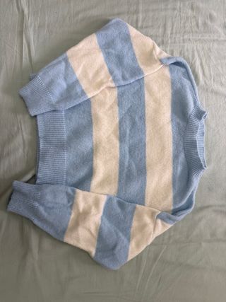 Jersey de rayas azul y blanco