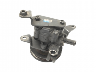 Bomba dirección Nissan 491100m900