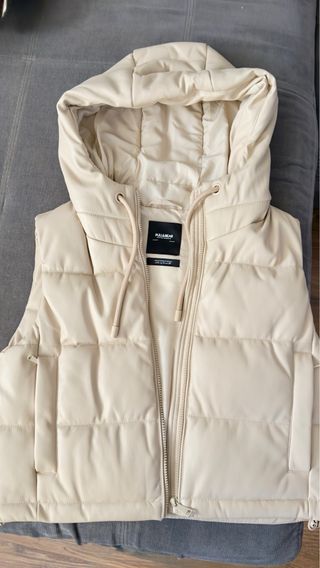 Chaleco corto polipiel beige