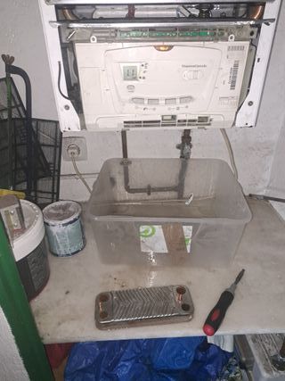 fontanero calefactor tecnico de calderas y gas